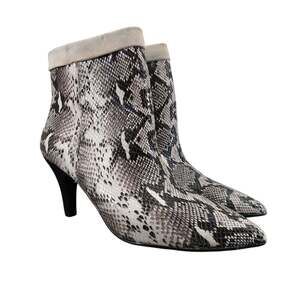 42 Gold Shoes Womens 7.5 Boots Fashion Snake Print Leather Point Toe Heeled Oja